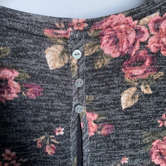 NWT! Style And Co Ladies Floral Long Sleeve Top - Picture 5 of 6